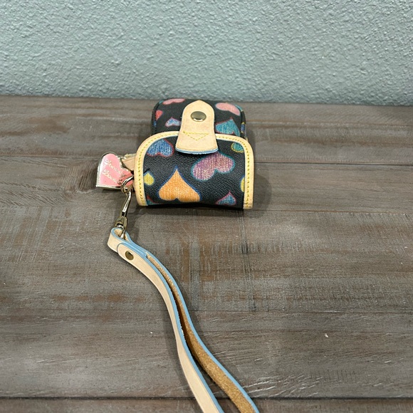 Authentic Dooney & Bourke Wristlet/ Hand Wallet - Picture 6 of 8